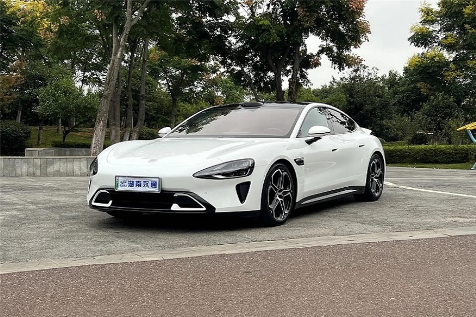 Xiaomi Cars 2024 Xiaomi SU7 750km 4WD Max Founding Edition Xiaomi Cars 2024 Xiaomi SU7 750km 4WD Max Founding Edition